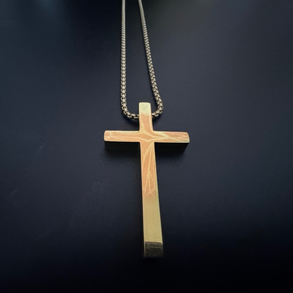 Elegant Stainless Steel Cross and Chain